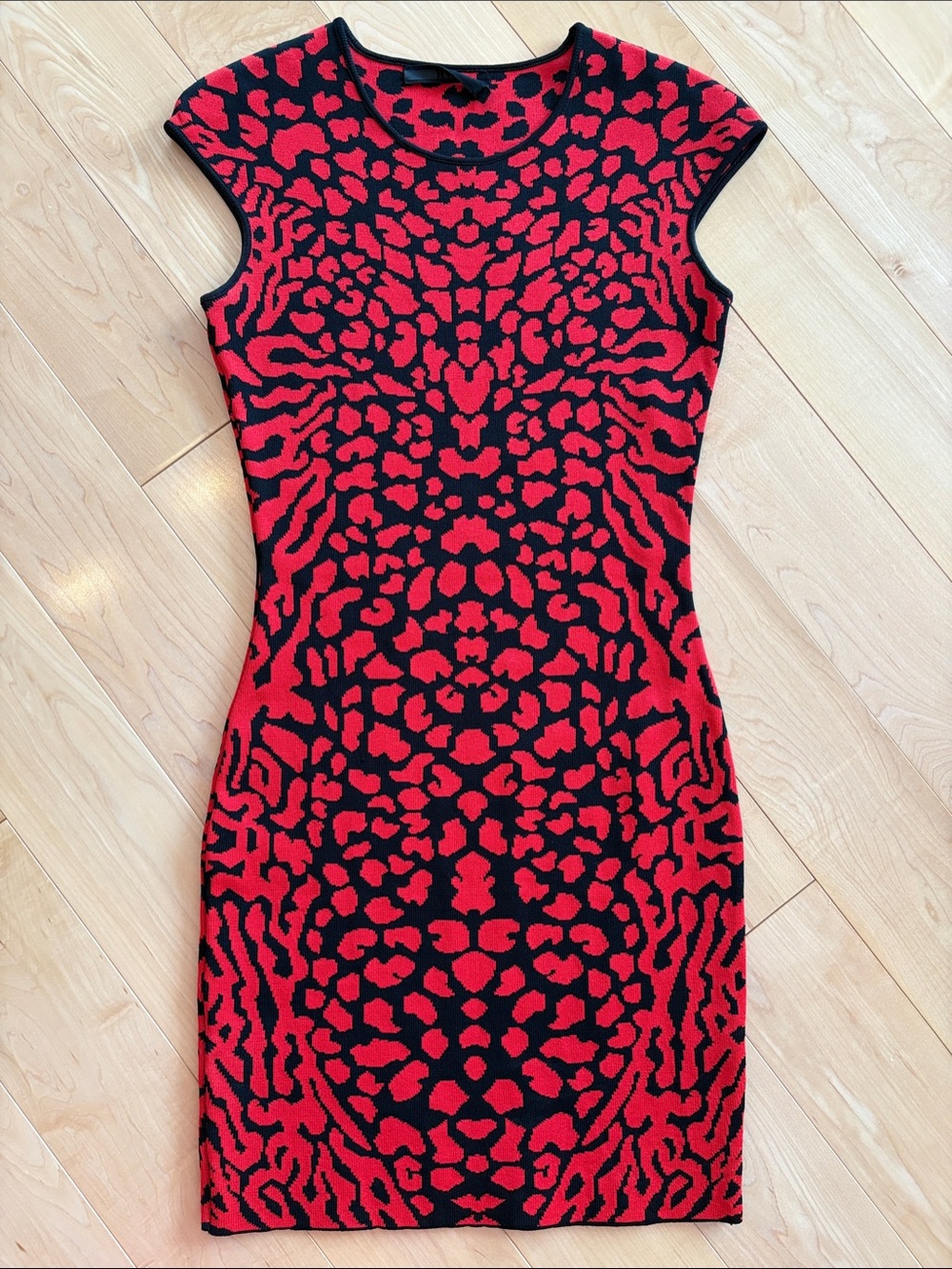 RVN Red and Black Animal-Print Knit Sheath Mini Dress